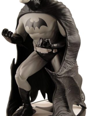 Batman: Black and White Ethan Van Sciver Statue